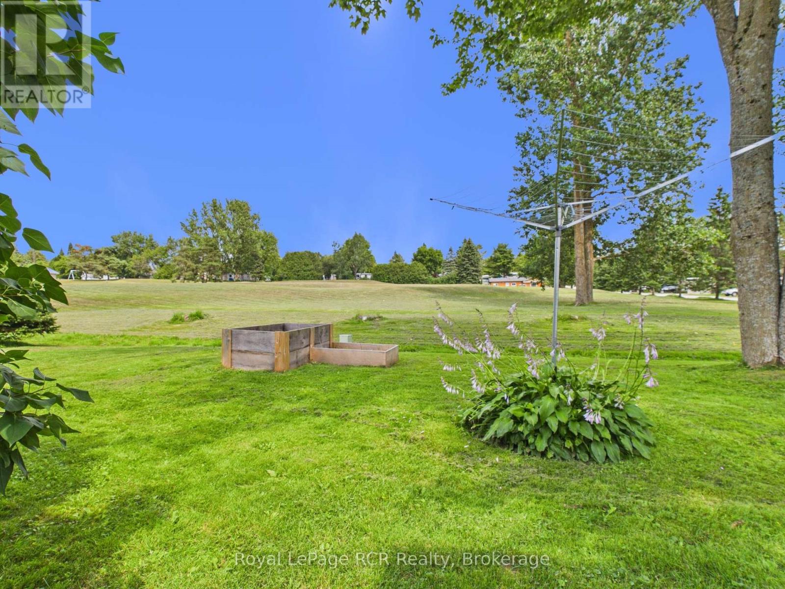 56 Sussex Square Property Photo 33