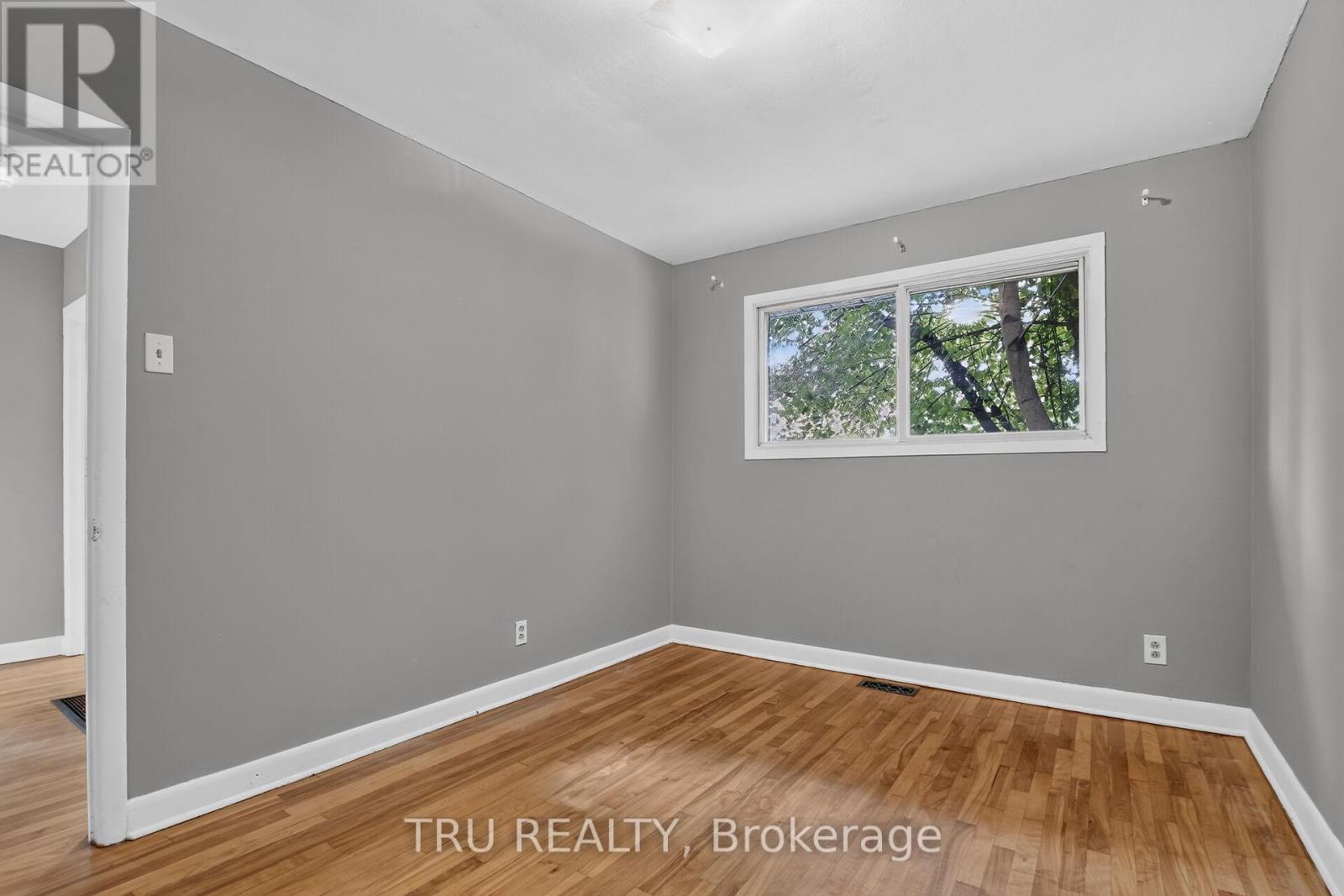 A - 2428 Iris Street Property Photo 18