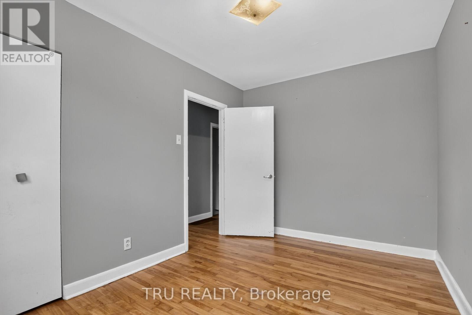 A - 2428 Iris Street Property Photo 27