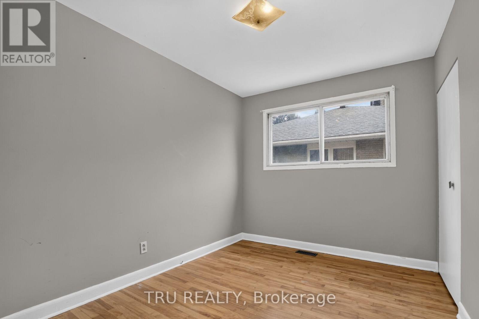 A - 2428 Iris Street Property Photo 28