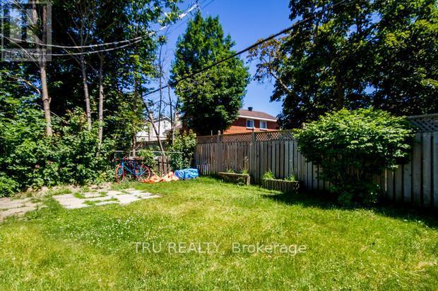 A - 2428 Iris Street Property Photo 31