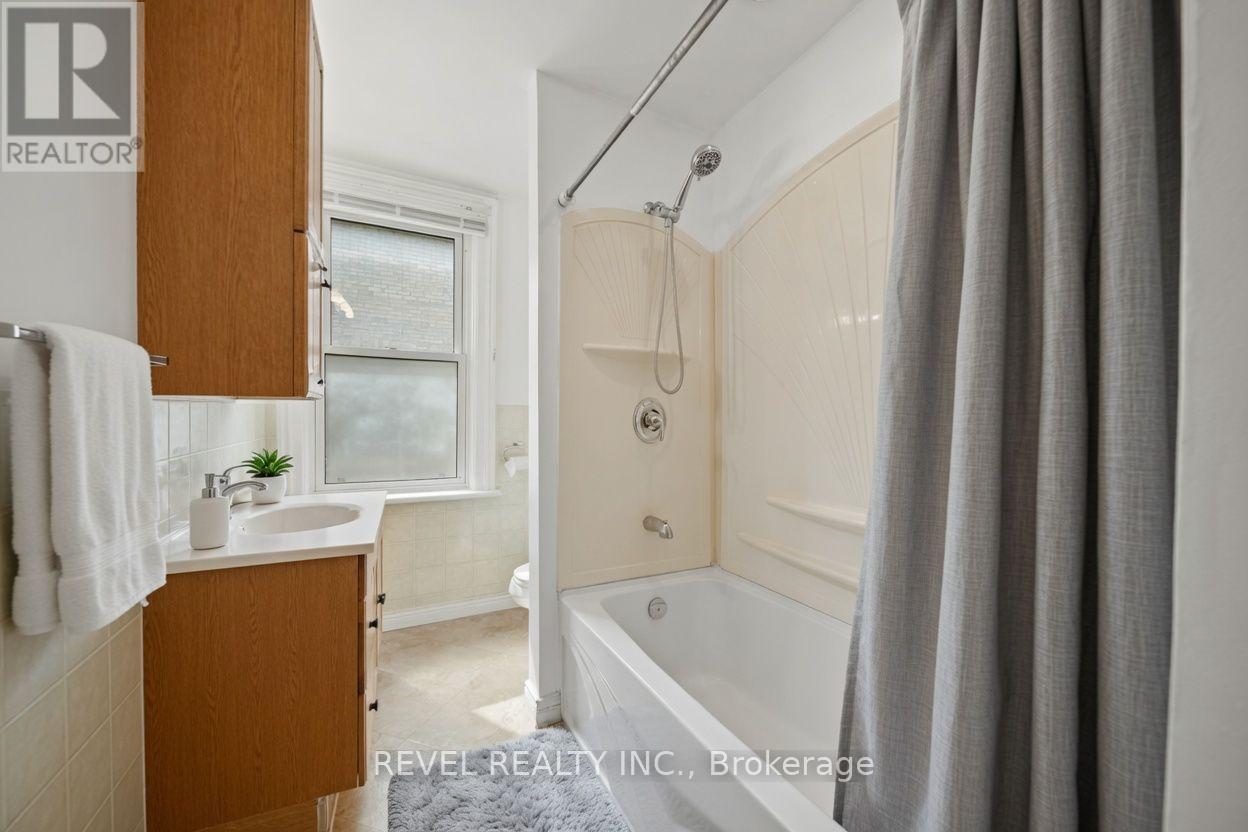 7 Maple Street Property Photo 14
