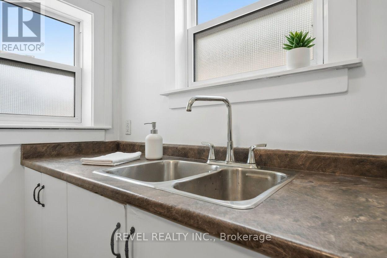 7 Maple Street Property Photo 19