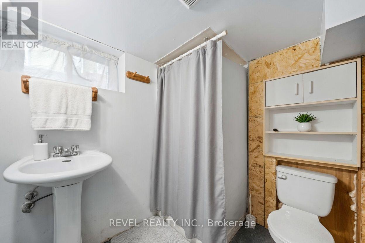 7 Maple Street Property Photo 21