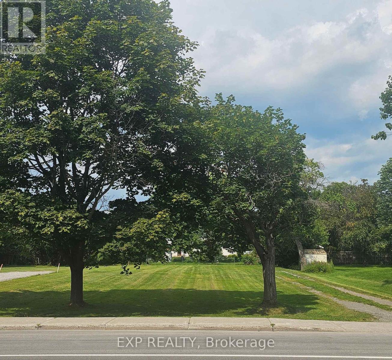 3607-B MCBEAN STREET Property Photo 1