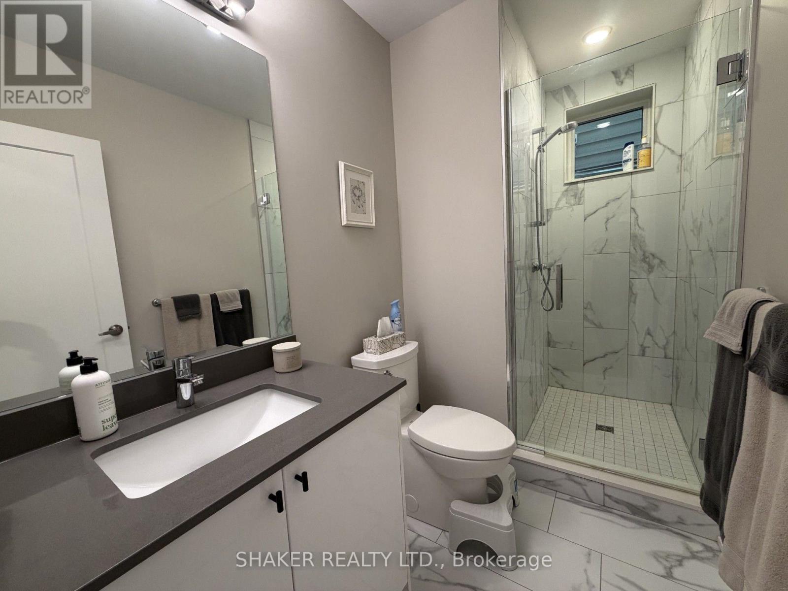 B - 304 Elmgrove Avenue Property Photo 11