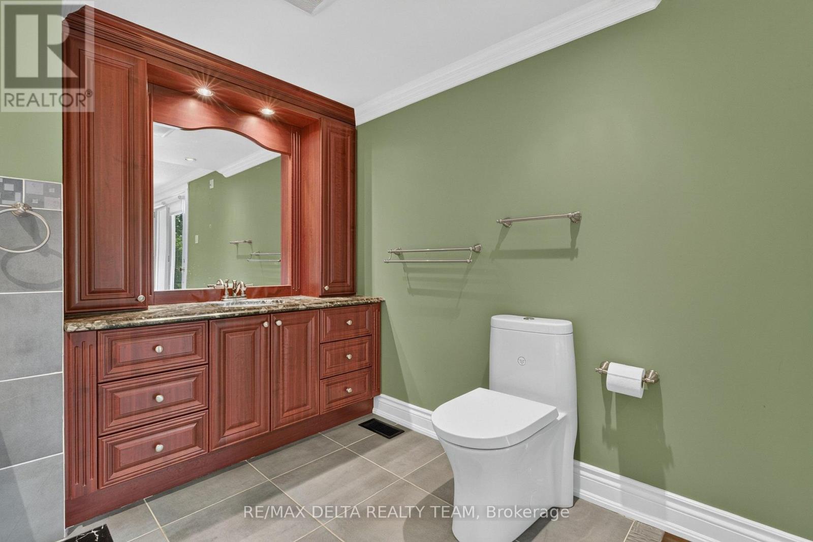 1821 Ch Bercier Road Property Photo 27