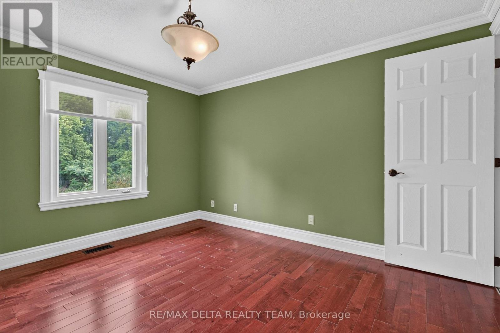 1821 Ch Bercier Road Property Photo 30