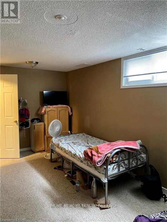 595 Third Street N Property Photo 10