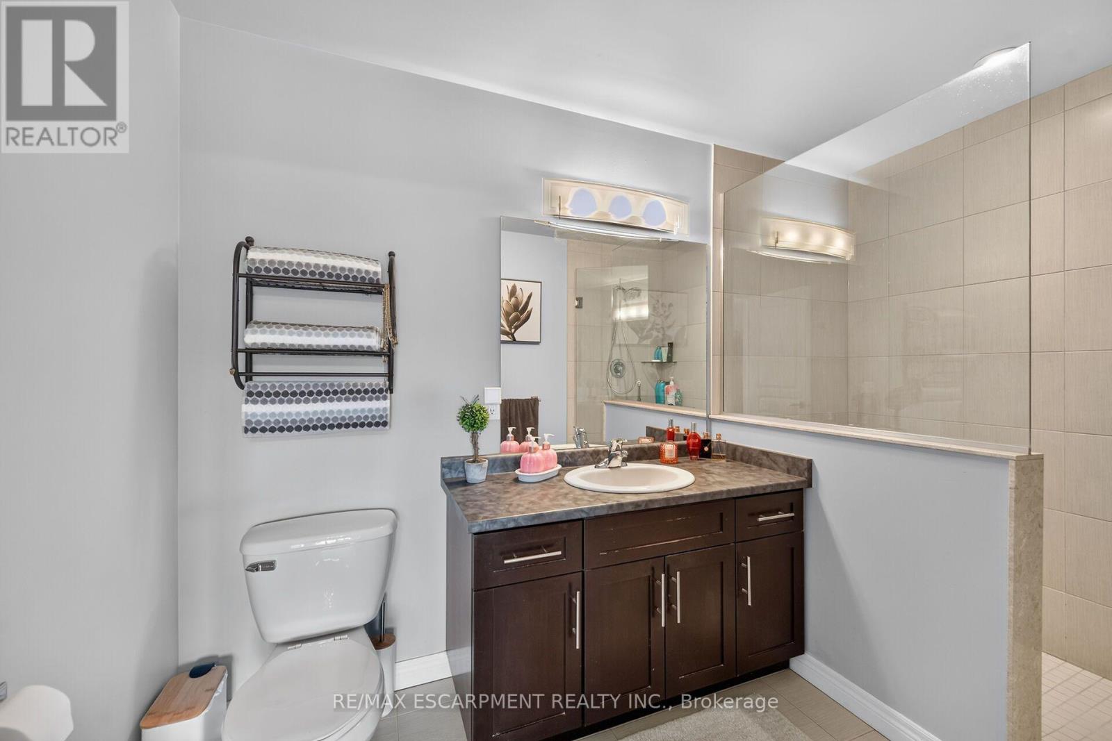 68 Garinger Crescent Property Photo 24