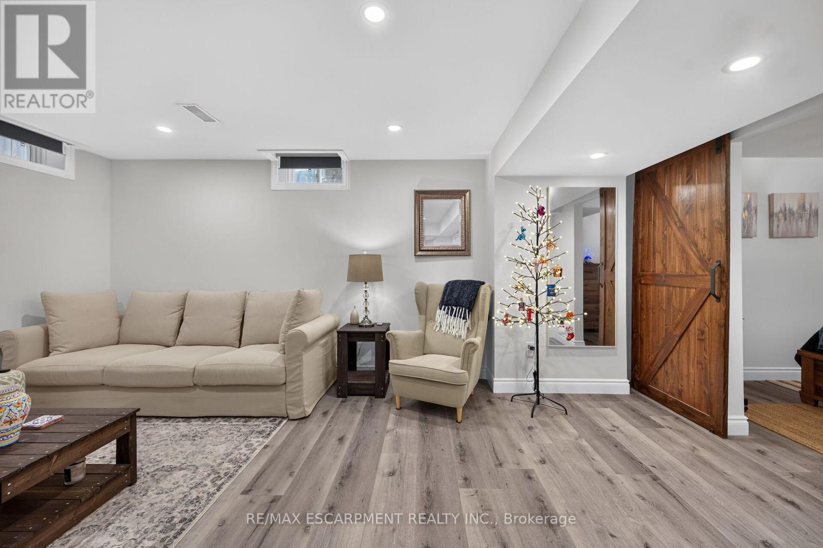 68 Garinger Crescent Property Photo 38