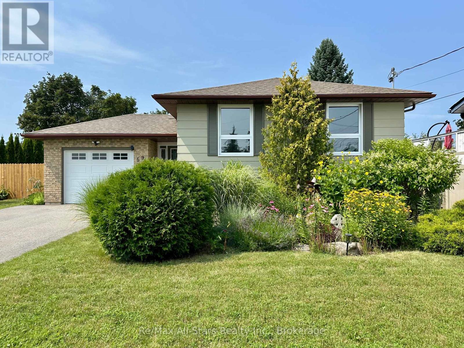 59 JANE STREET Property Photo 1