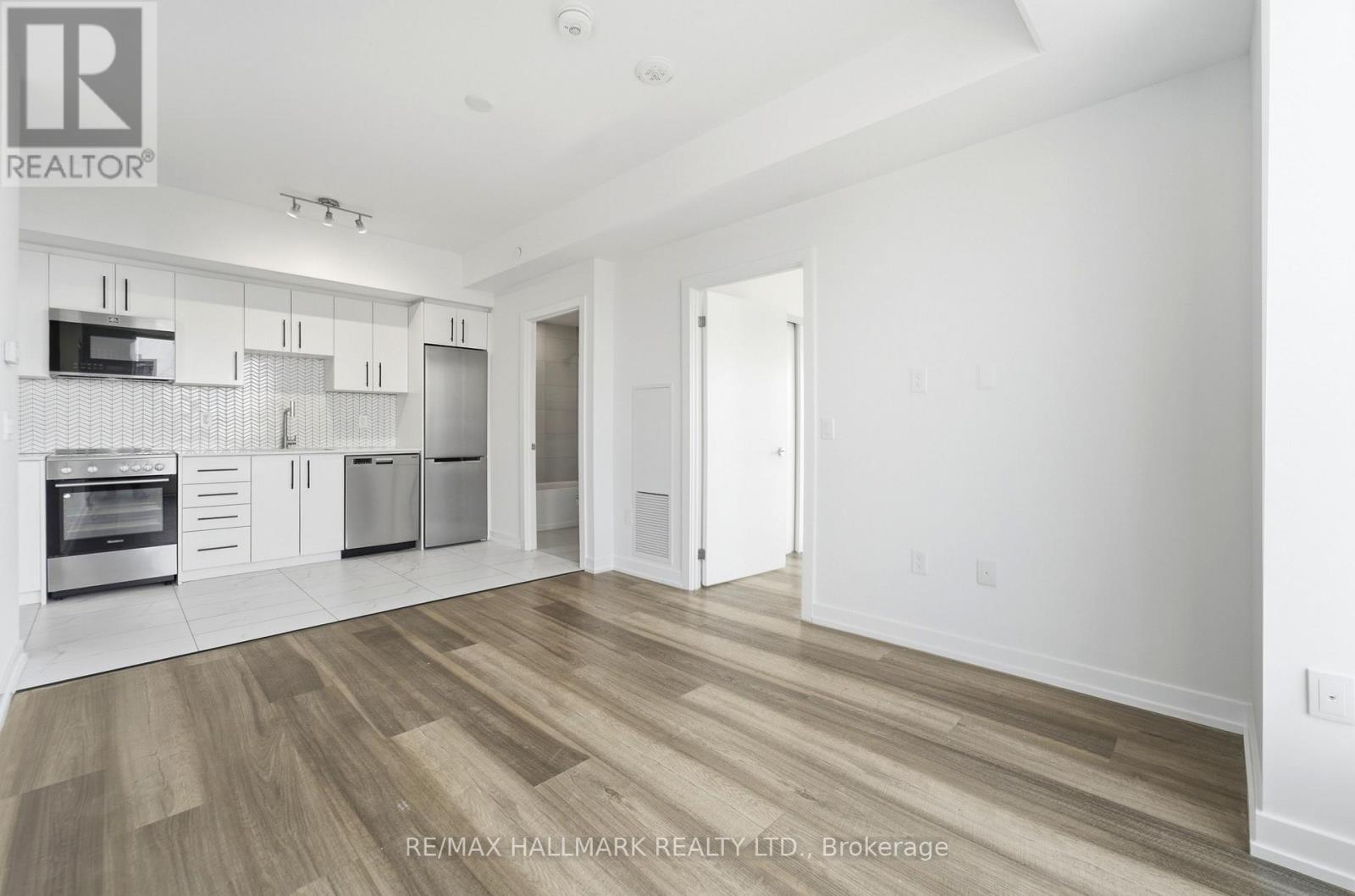 1406 - 5 Wellington Street S Property Photo 9