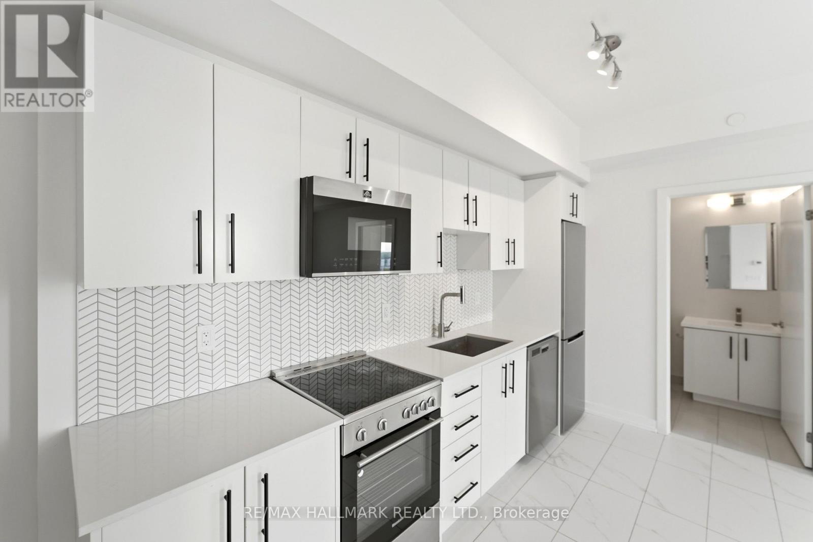 1406 - 5 Wellington Street S Property Photo 10