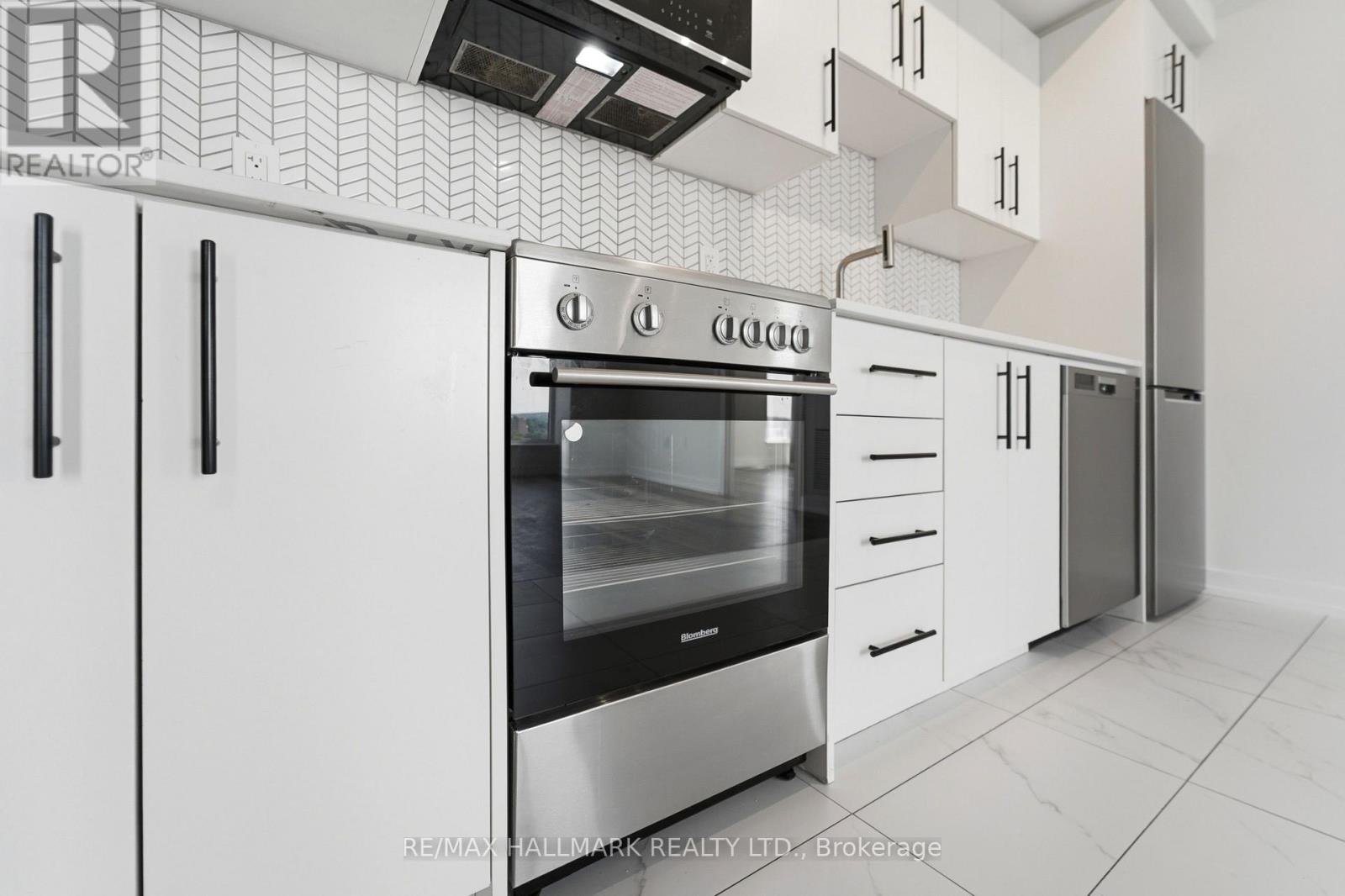 1406 - 5 Wellington Street S Property Photo 12