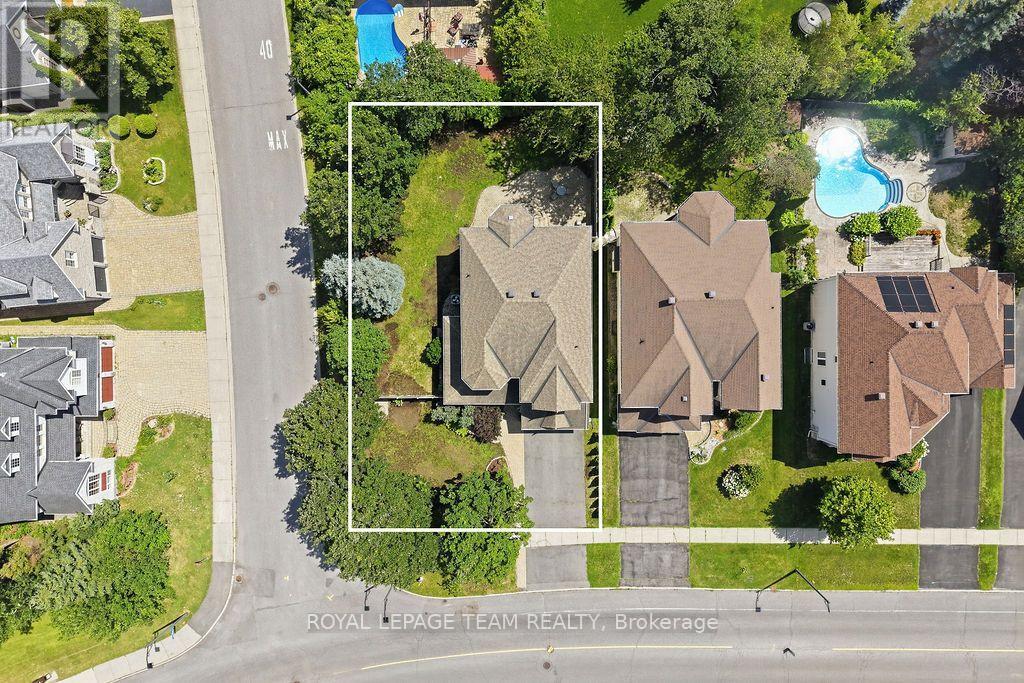 13 Riverstone Drive Property Photo 48