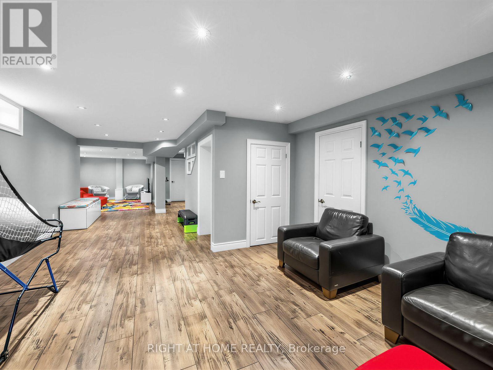 608 Highvalley Road Property Photo 32