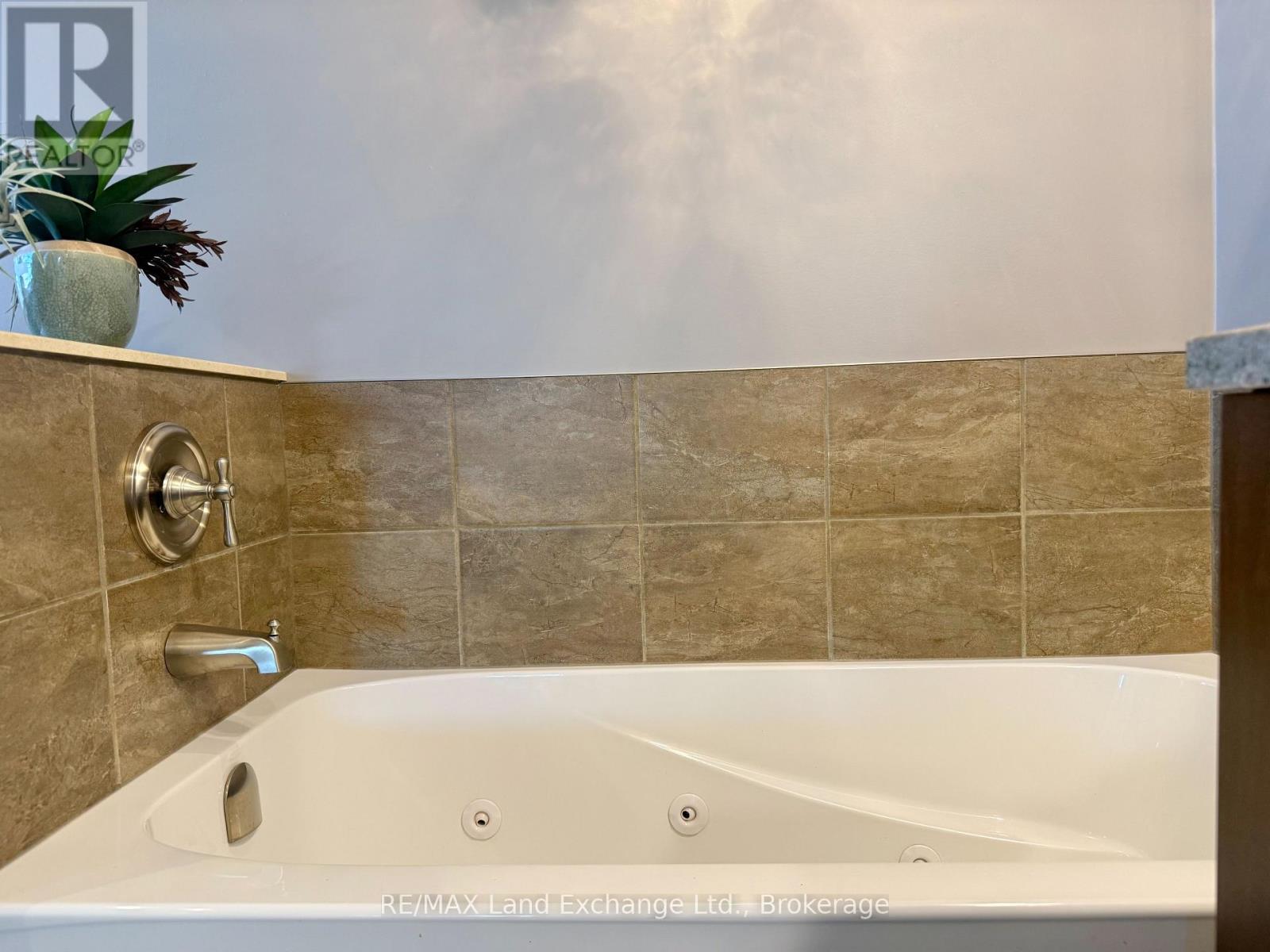 229 Carloway Trail Property Photo 26
