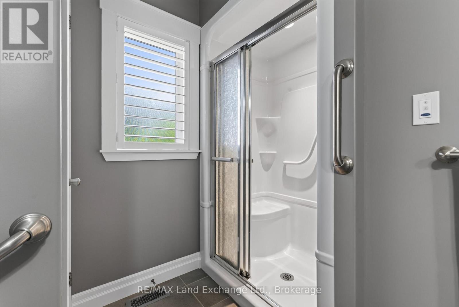 229 Carloway Trail Property Photo 32