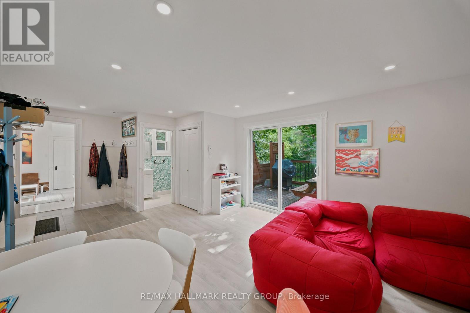 71 Union Street Property Photo 8
