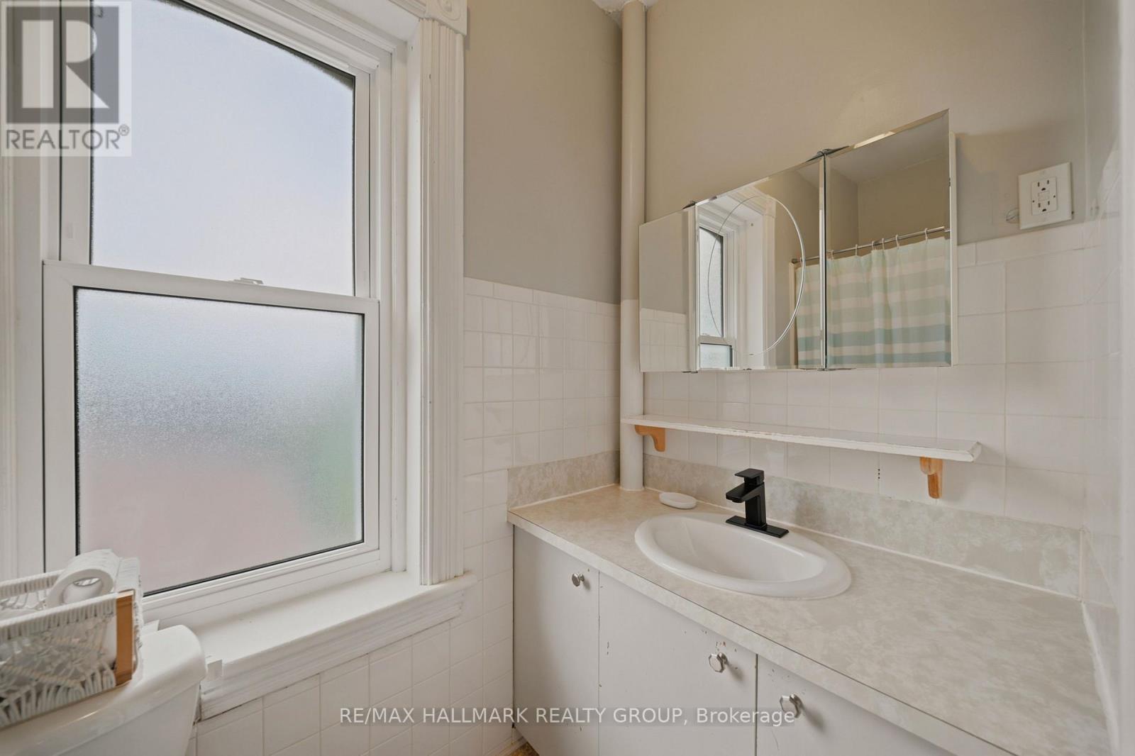 71 Union Street Property Photo 28