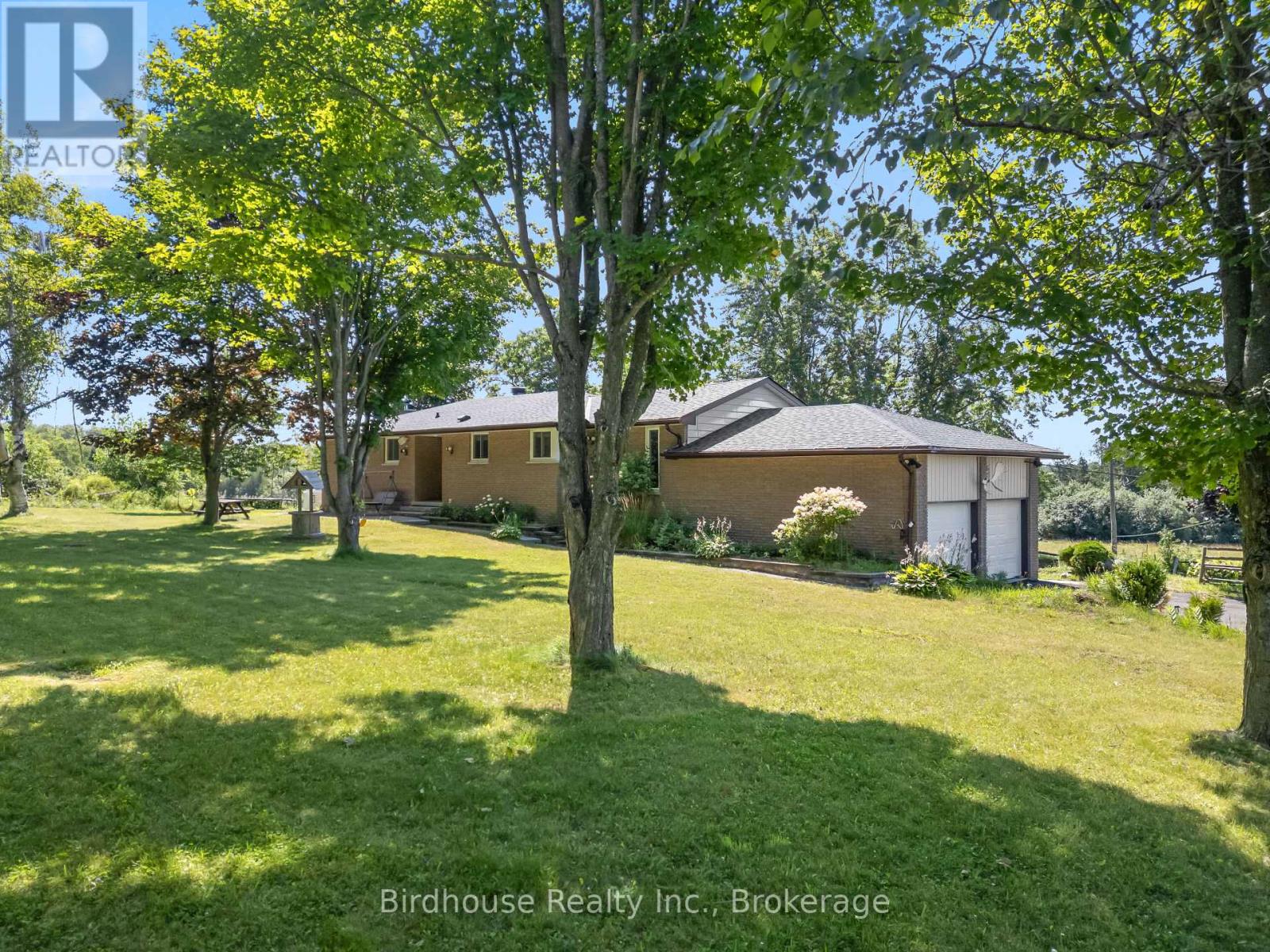 36 Sugar Bush Road Property Photo 1