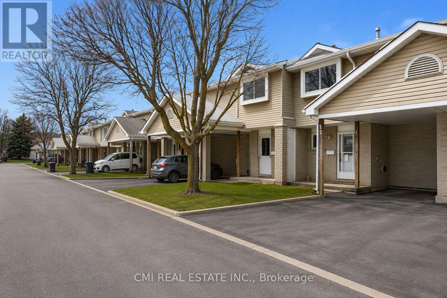 12 - 125 Sekura Crescent Property Photo 2