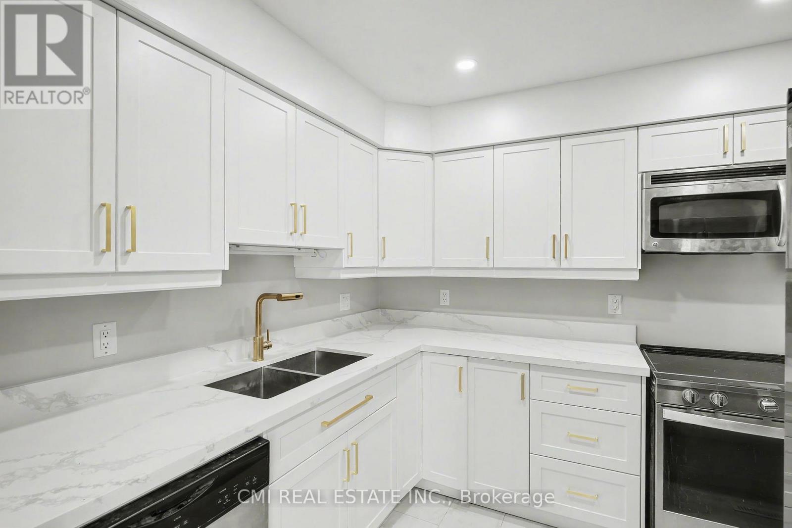 12 - 125 Sekura Crescent Property Photo 9