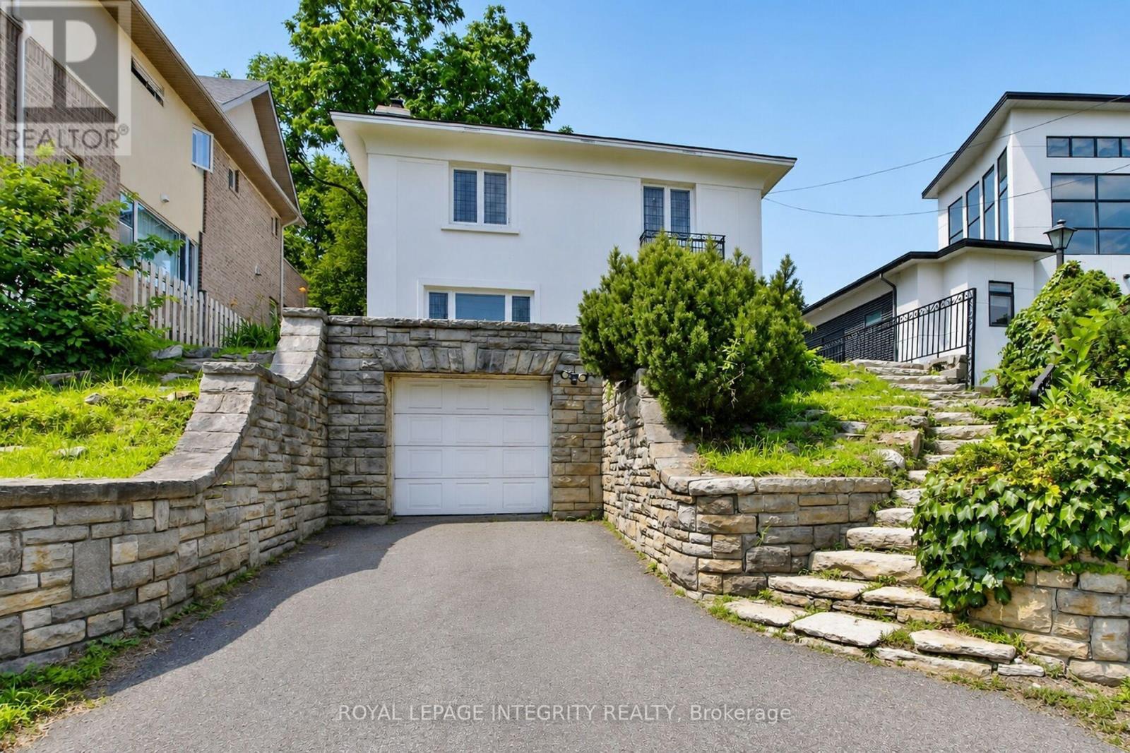 84 Riverdale Avenue Property Photo 2