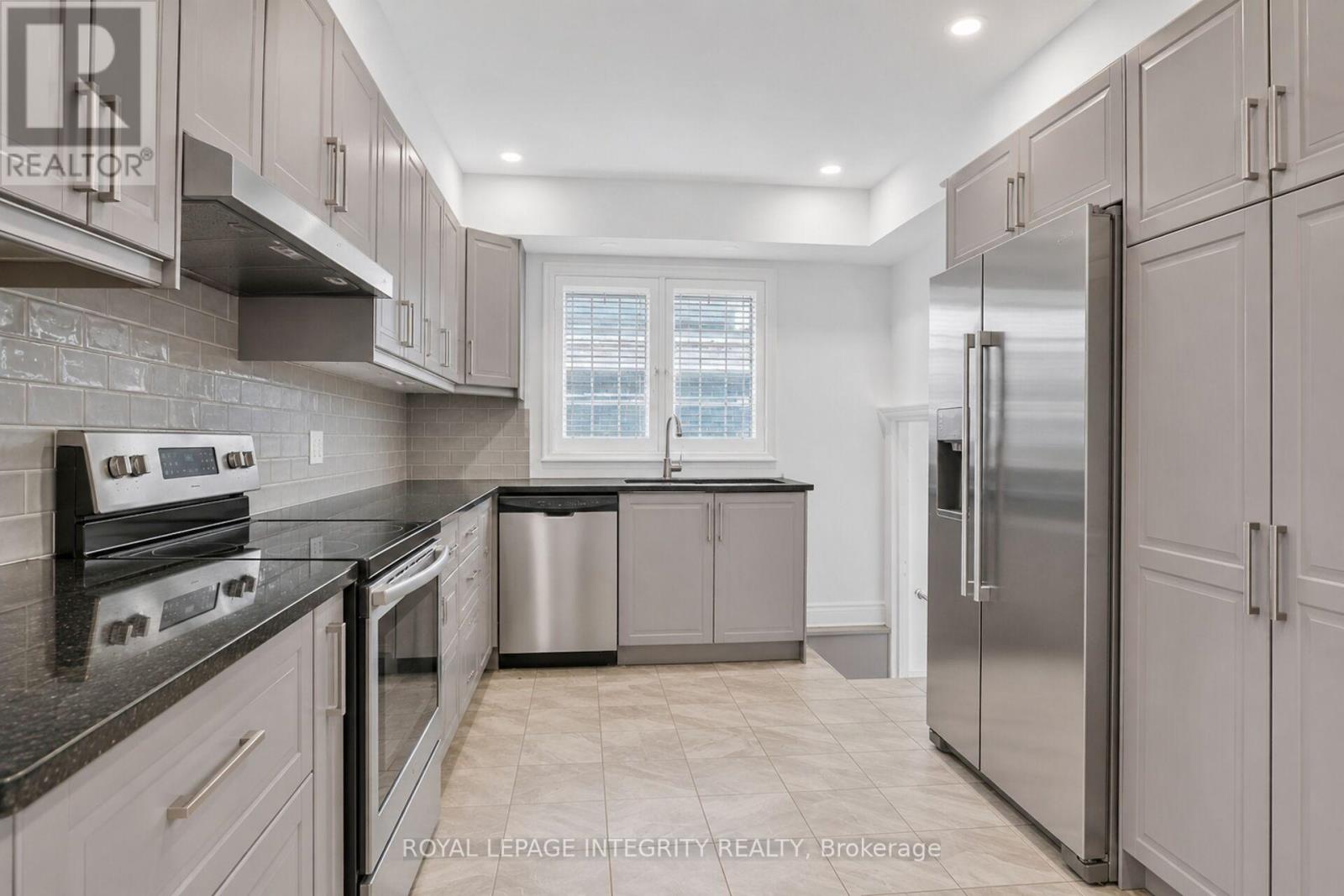 84 Riverdale Avenue Property Photo 15