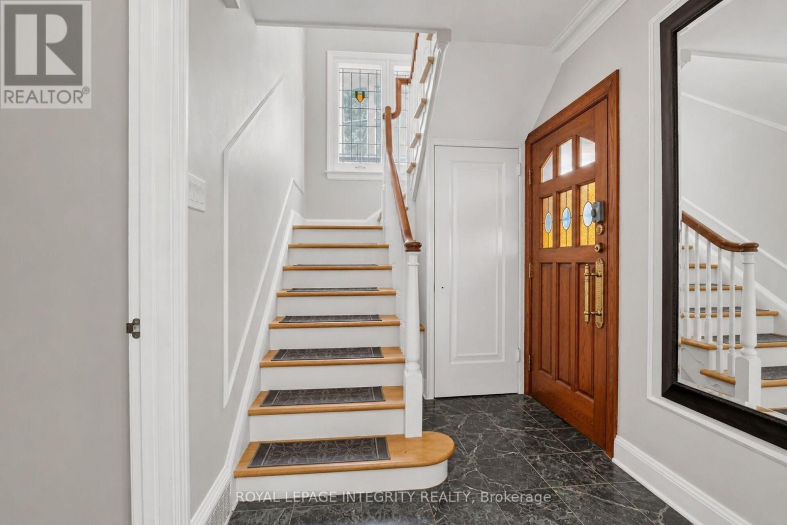 84 Riverdale Avenue Property Photo 18