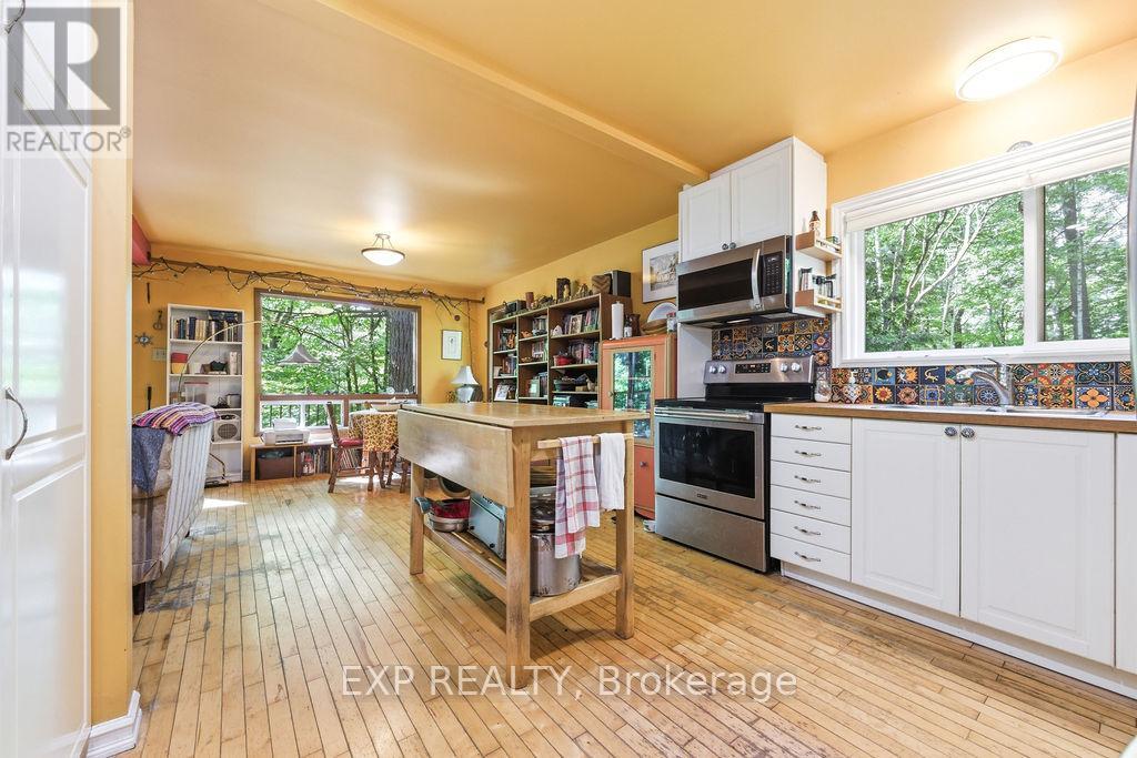 2205 Calabogie Road Property Photo 2
