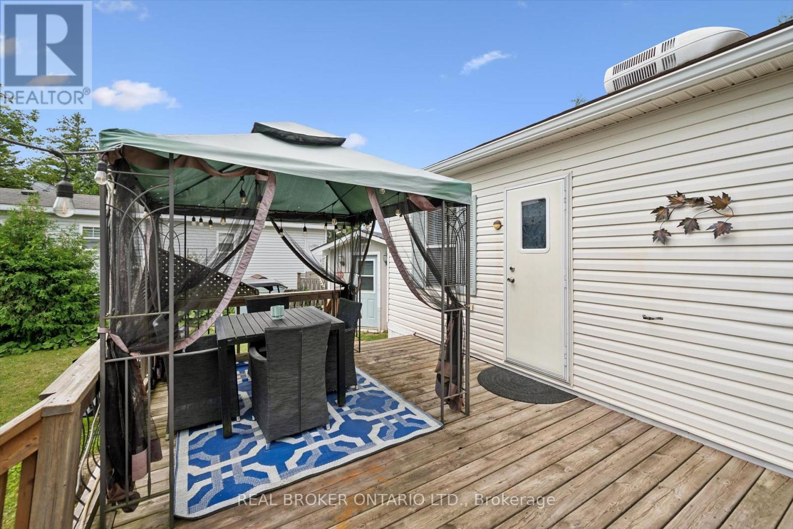 218 Beach Road Property Photo 10