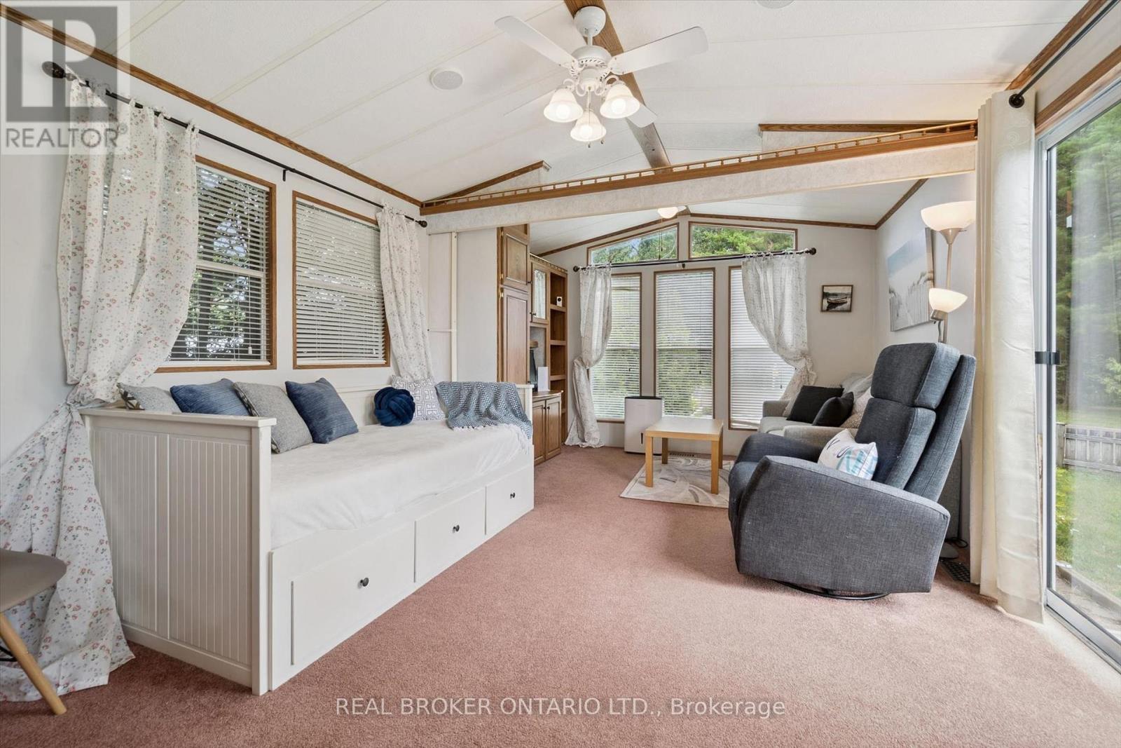 218 Beach Road Property Photo 14