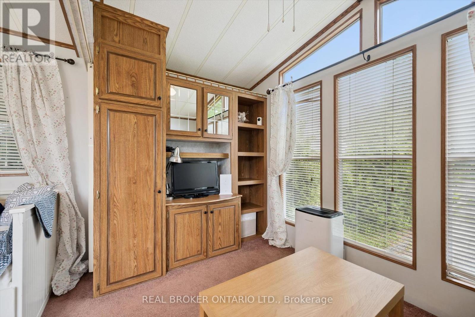218 Beach Road Property Photo 16