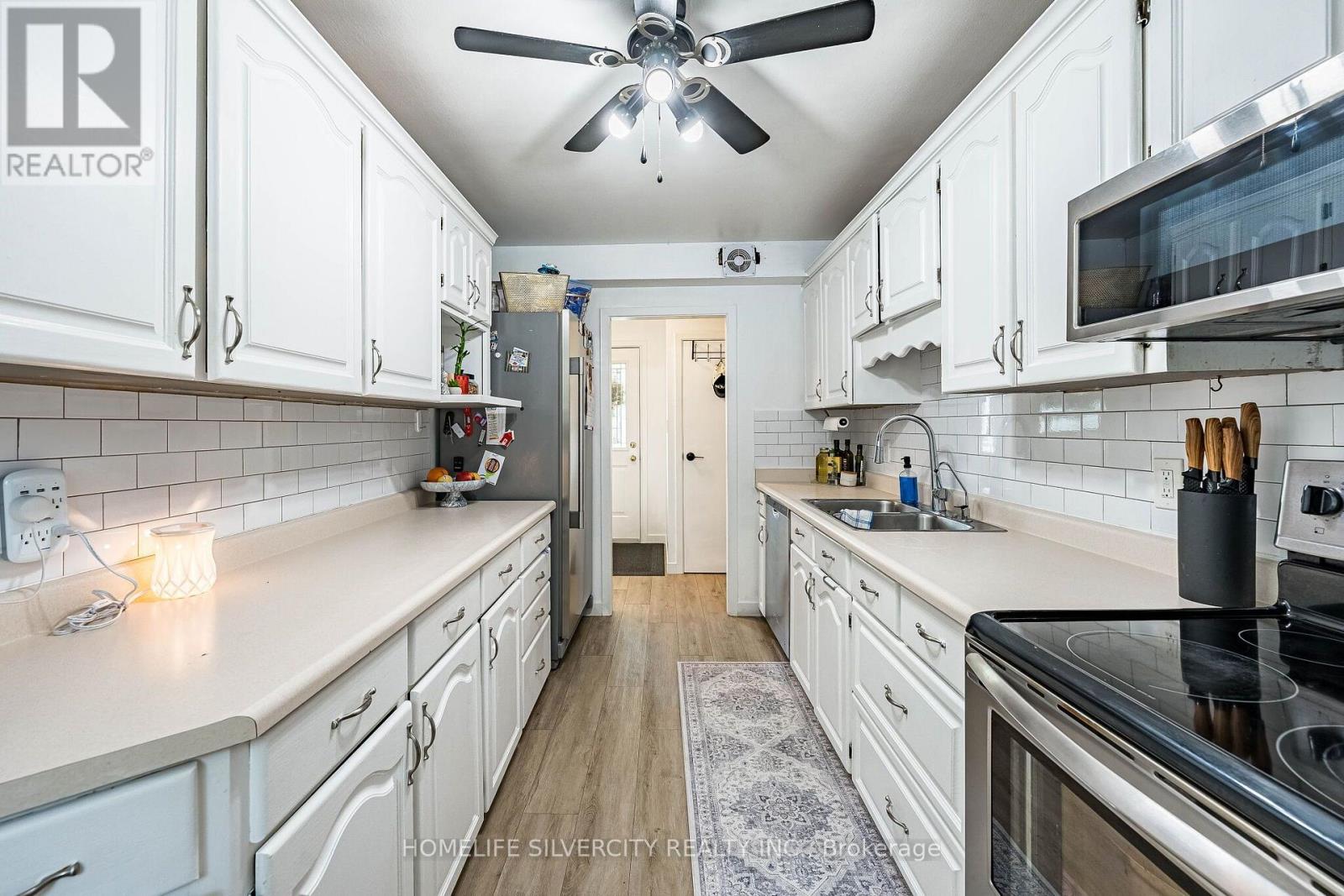 404 Andrew Street Property Photo 13