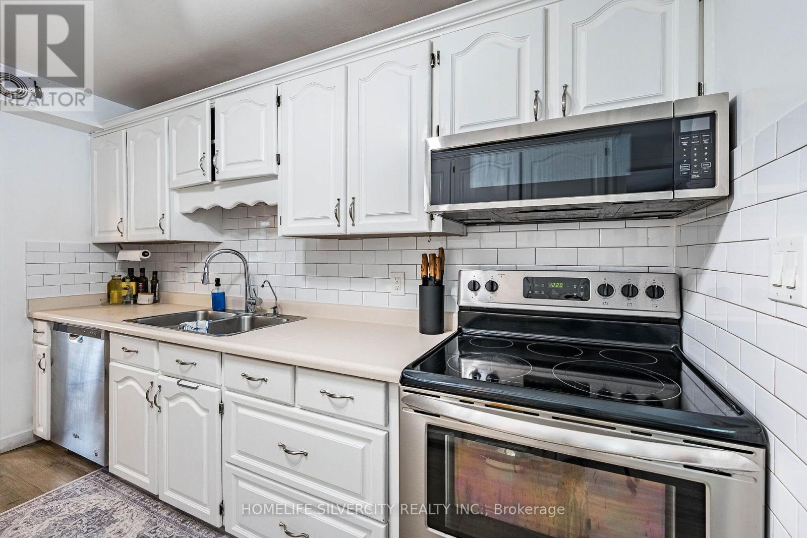 404 Andrew Street Property Photo 15