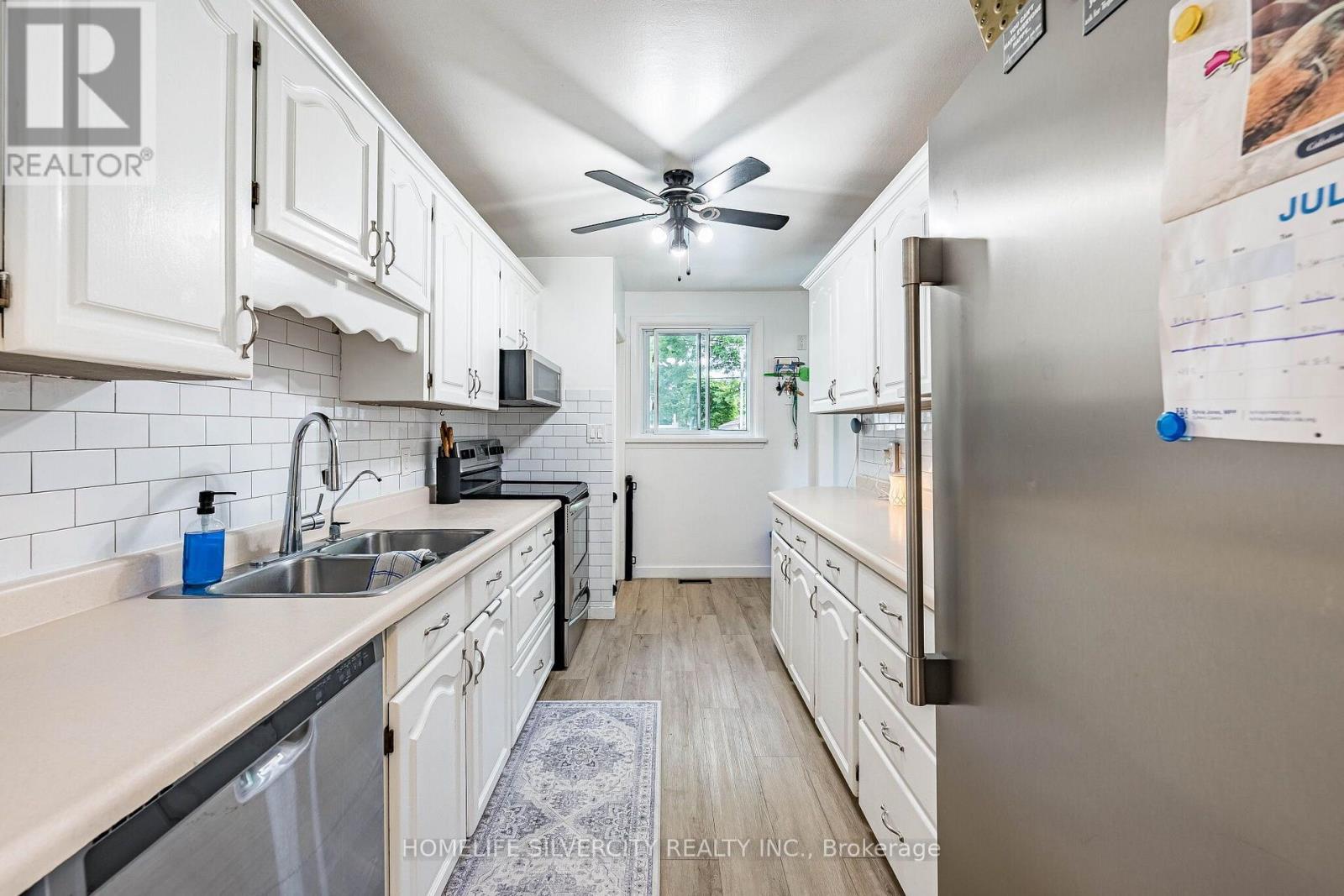 404 Andrew Street Property Photo 16