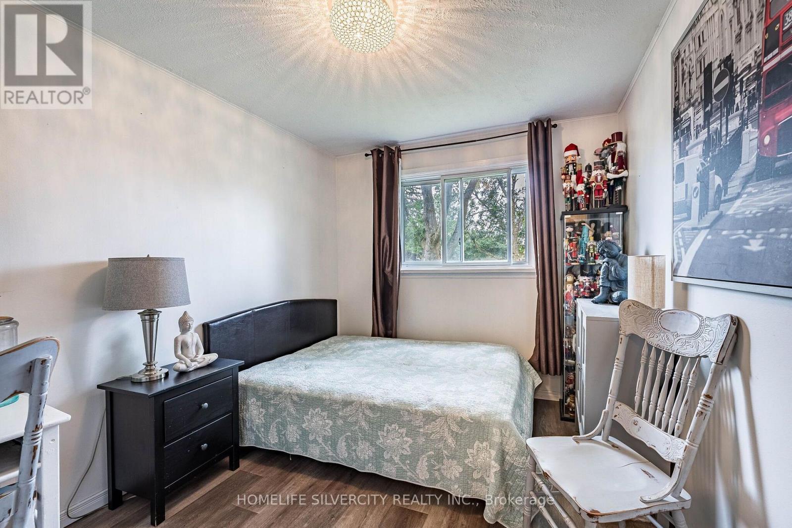 404 Andrew Street Property Photo 20