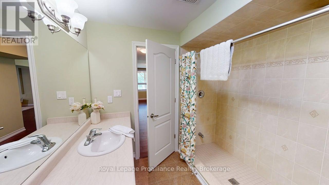 46 White Hart Lane Property Photo 30