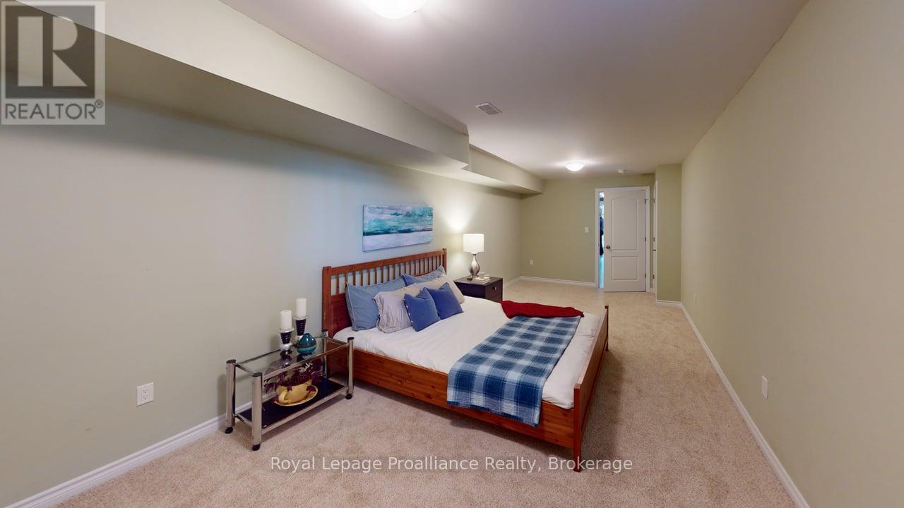 46 White Hart Lane Property Photo 31