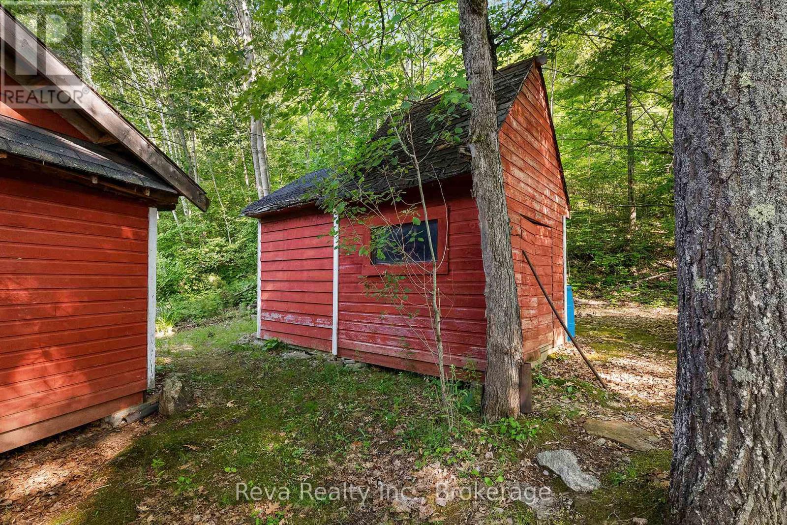 743 Baptiste Lake North Shore Property Photo 25