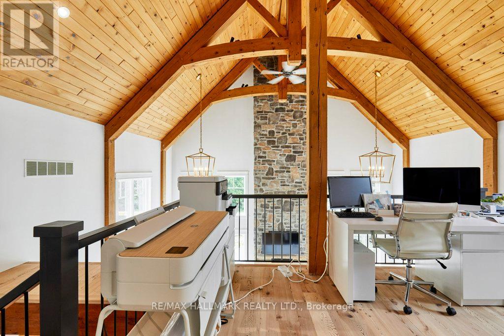 136 Snowbridge Way Property Photo 23