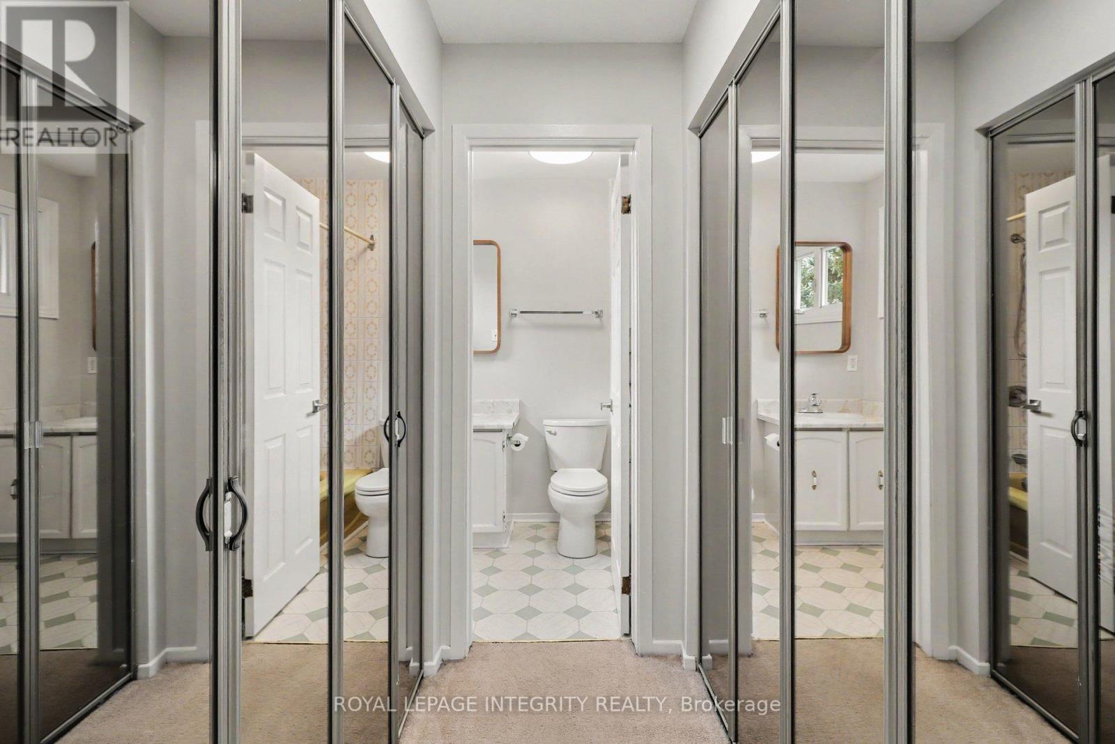 1291 Lampman Crescent Property Photo 17