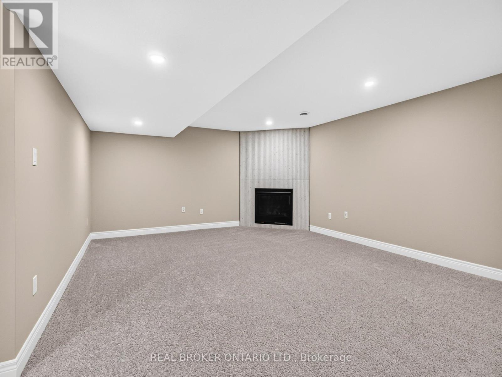 20 Austin Drive Property Photo 29