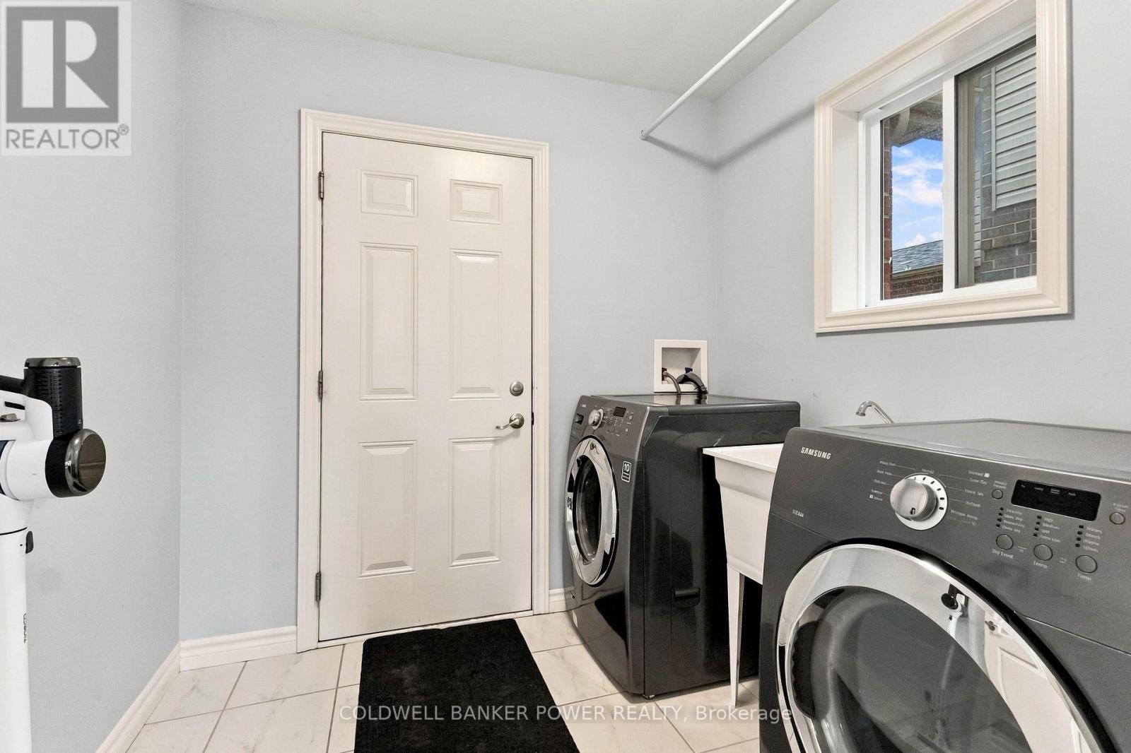 2241 Buroak Drive Property Photo 19