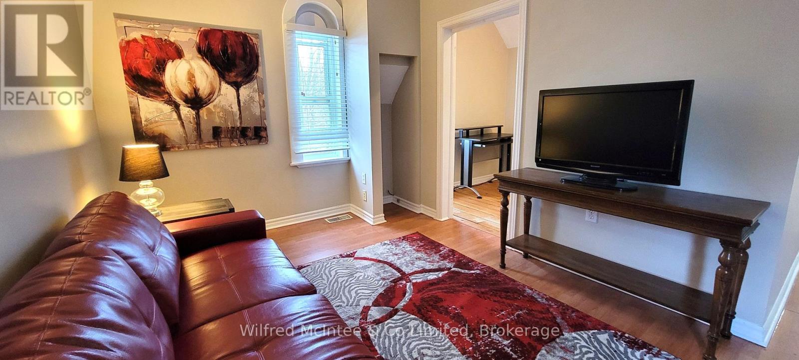 569 Eugenie Street Property Photo 6