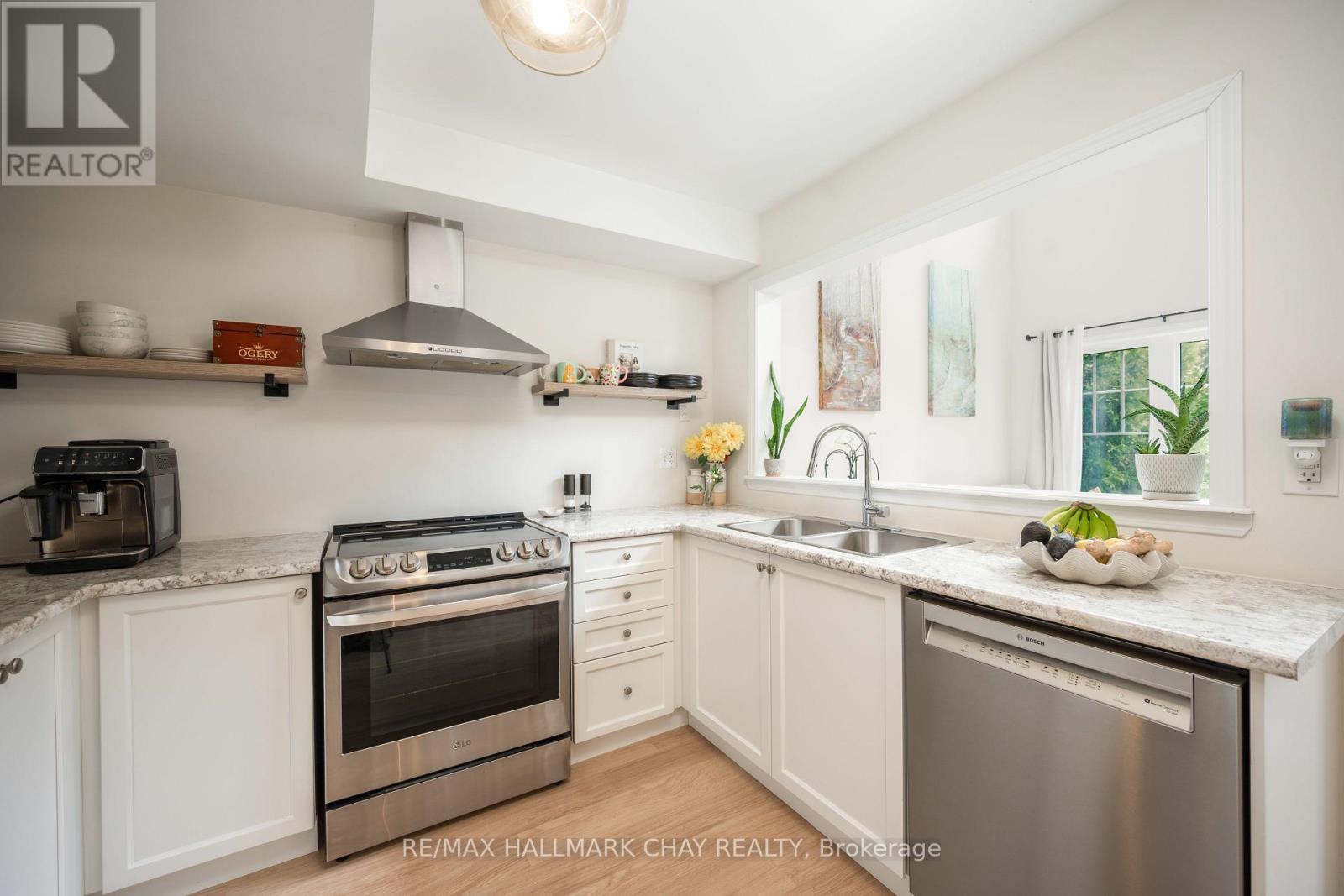 41 Masters Crescent Property Photo 6