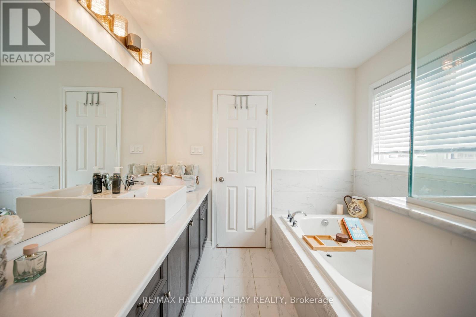 41 Masters Crescent Property Photo 13