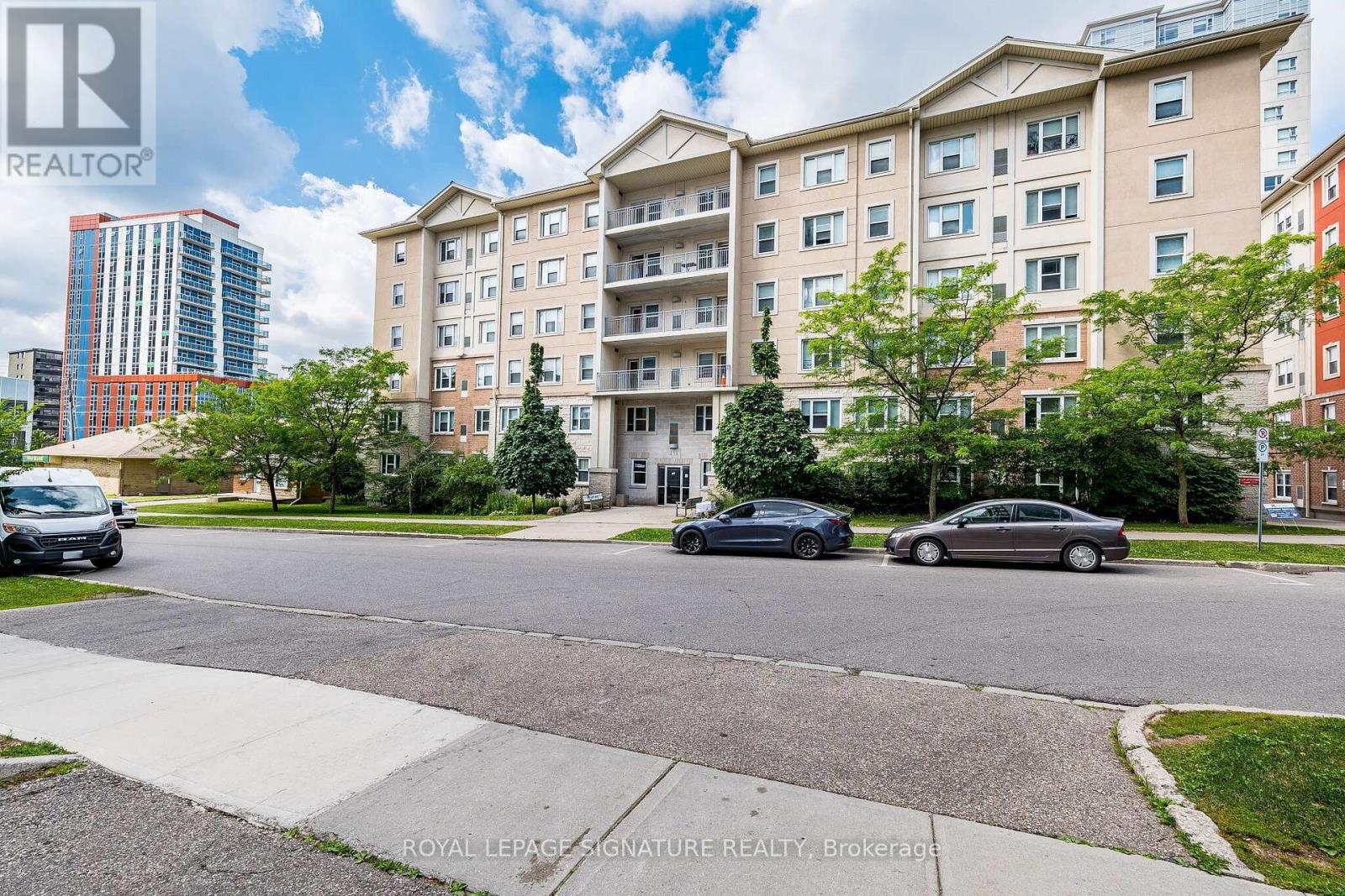 101 - 251 Lester Street Property Photo 2